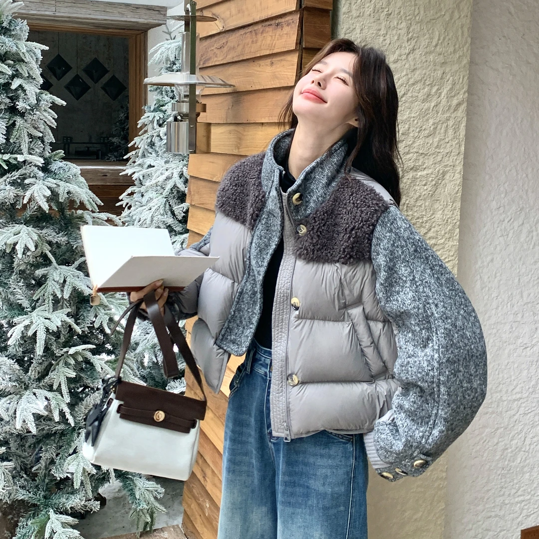 灰色设计感拼接羊羔毛90绒羽绒服女冬2025新款韩系小个子短款加厚