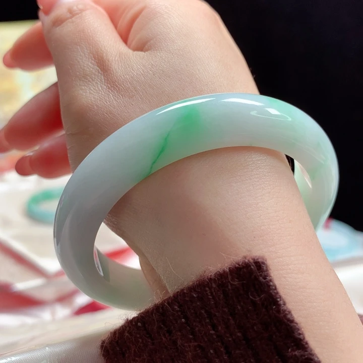 翡翠手镯未镶嵌白底青37
