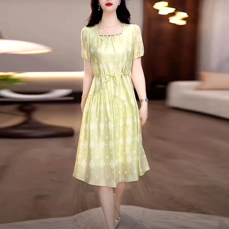 2025夏季新款时尚气质收腰连衣裙修身遮肉小个子裙子女