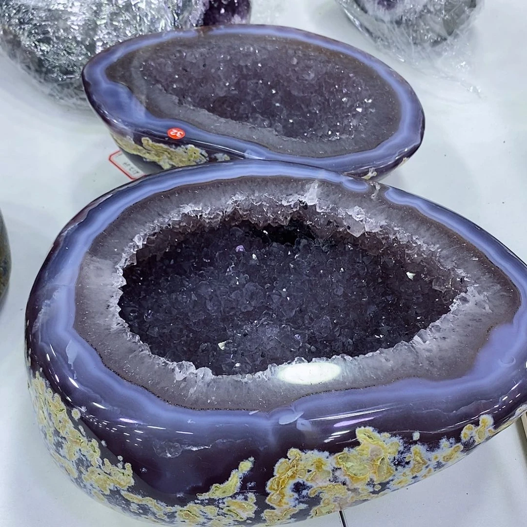 陈****水晶大型摆件（非配饰）未镶嵌