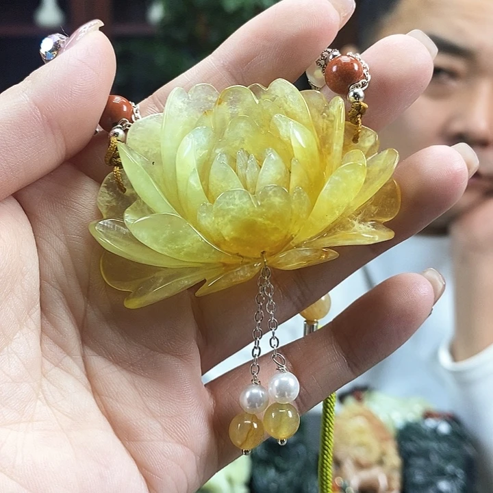 蛇纹石玉吊坠未镶嵌