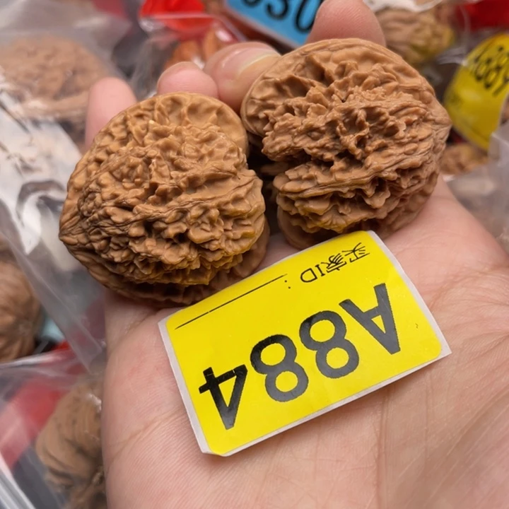 文玩核桃吊坠核桃