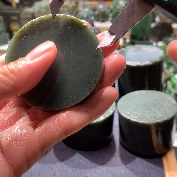 和田玉（糖玉）未镶嵌珠宝半成品