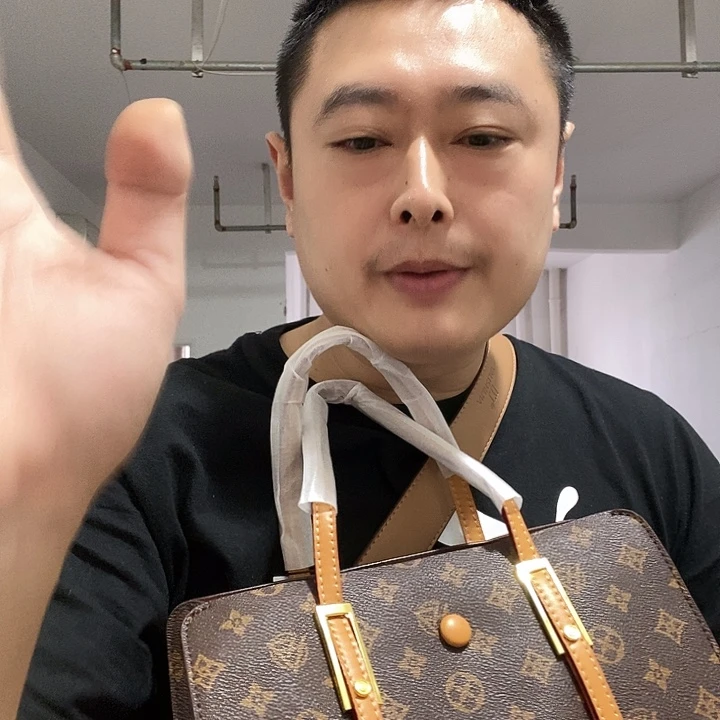 蚕丝羊剖层皮革麂皮（革）山羊皮（革）鳄鱼皮（革）犏牛皮（革）