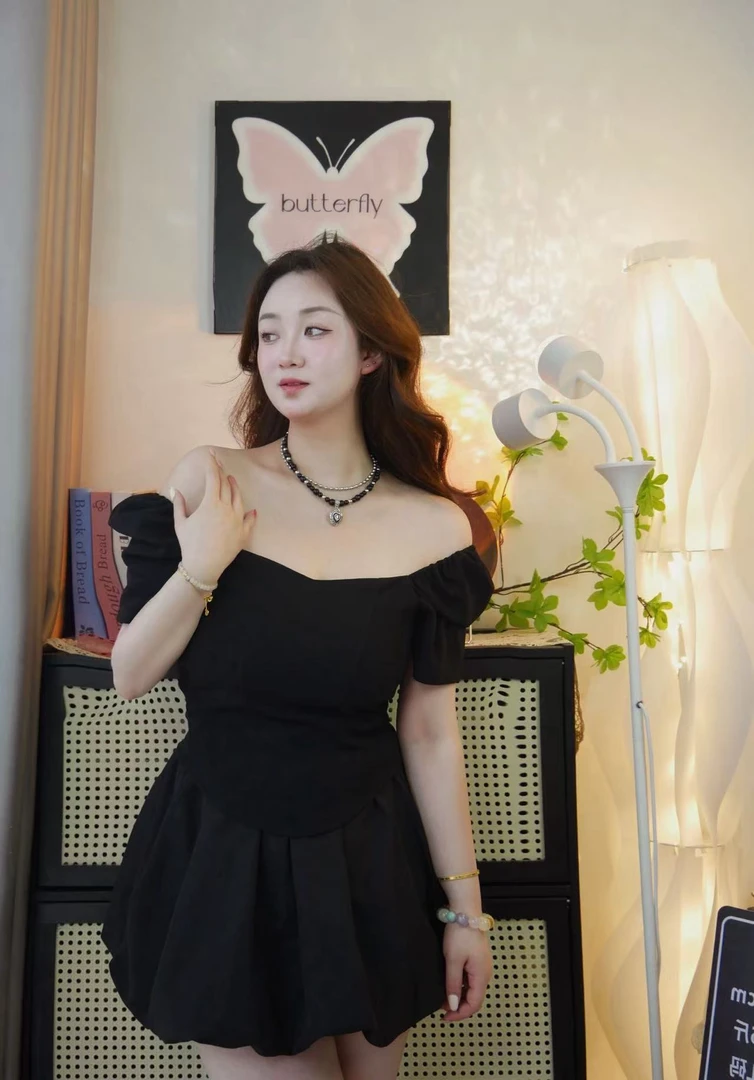 胖MM夏季纯欲辣妹穿搭一整套立体鱼骨收腰抹胸高腰Z字蓬蓬裙套装