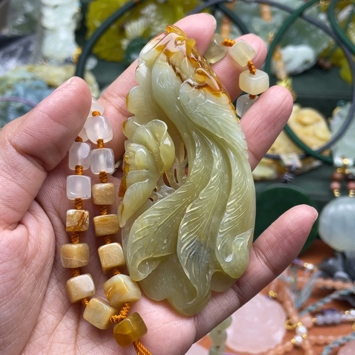 蛇纹石玉合金颈饰