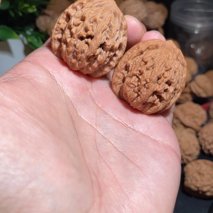 文玩核桃把件36麦虎