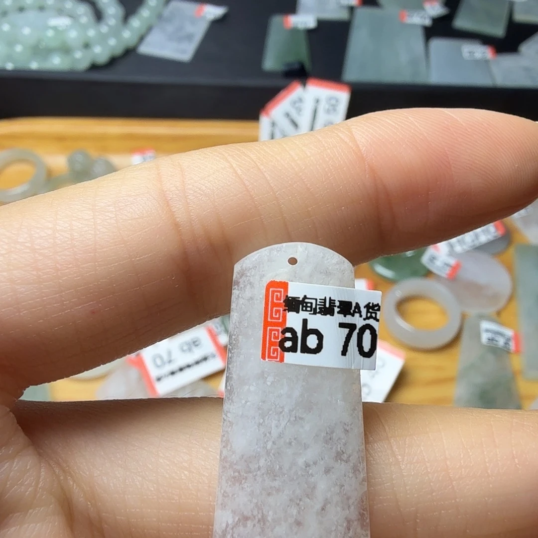 翡翠未镶嵌颈饰天然缅甸翡翠A货