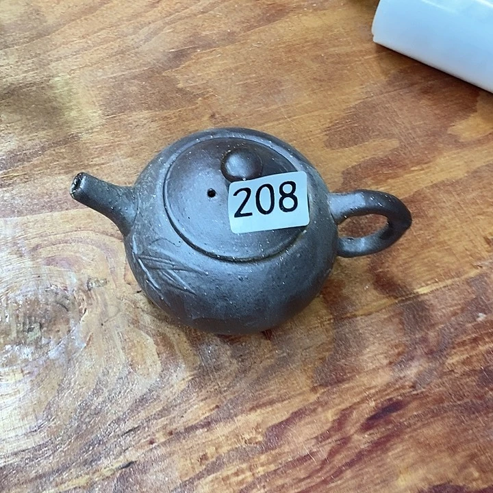 我们的确是一个人的