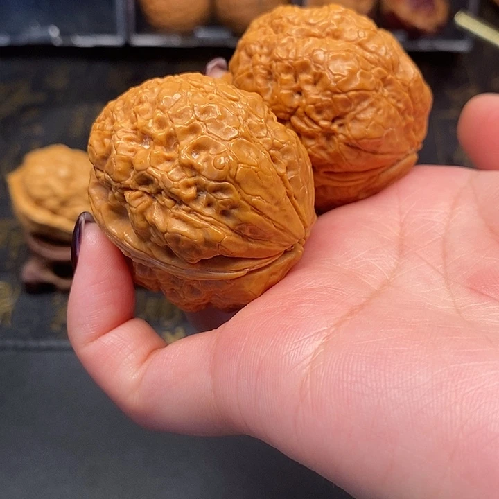 吊坠文玩核桃聚宝蟾