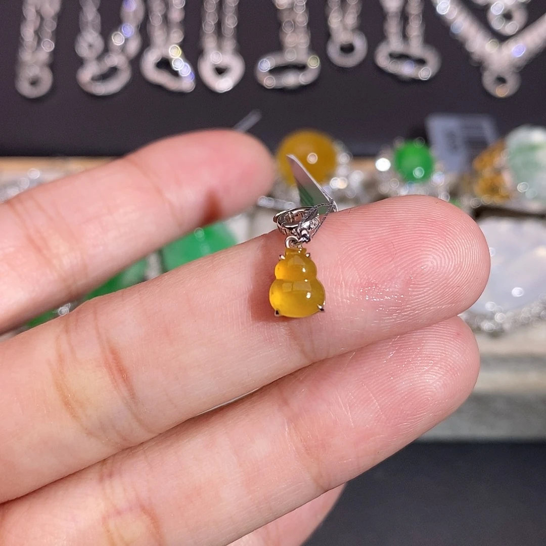 翡翠18K金镶嵌手链