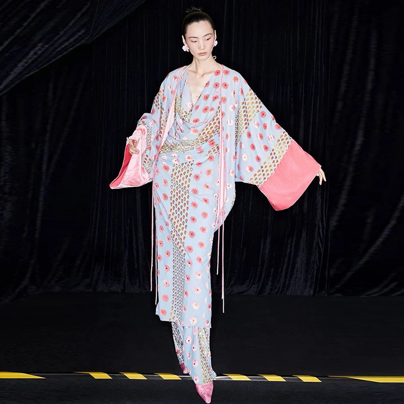 M essential 马 凯曲昆烧花丝绒工坊钉珠系带短袍裤子