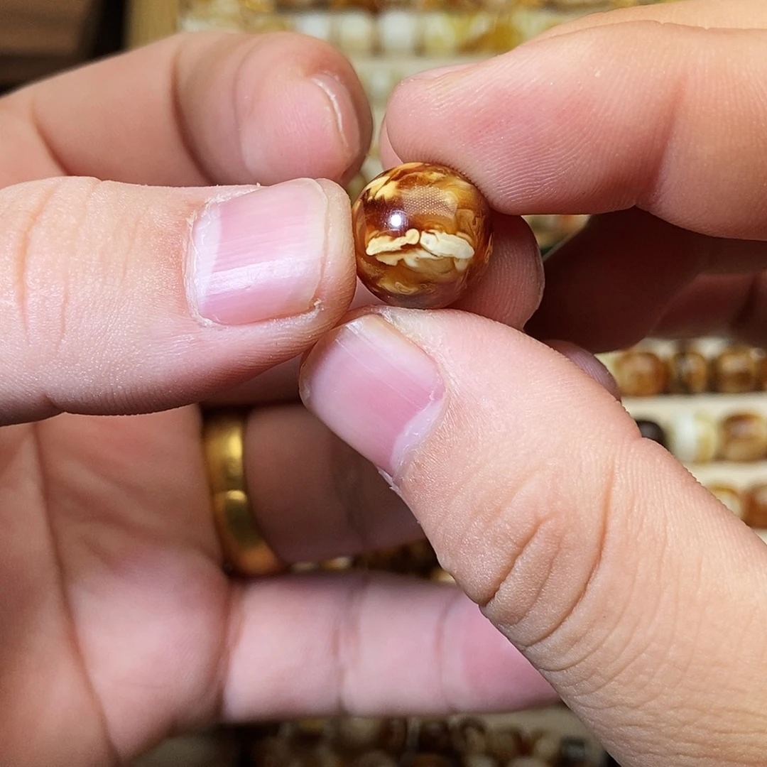 @***丁琥珀未镶嵌珠宝奇石13.2mm