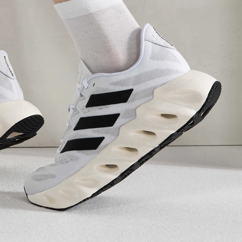 正品Adidas阿迪达斯男夏镂空底缓震舒适透气运动休闲跑步鞋ID1781