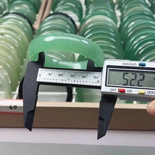 未镶嵌手镯东陵石