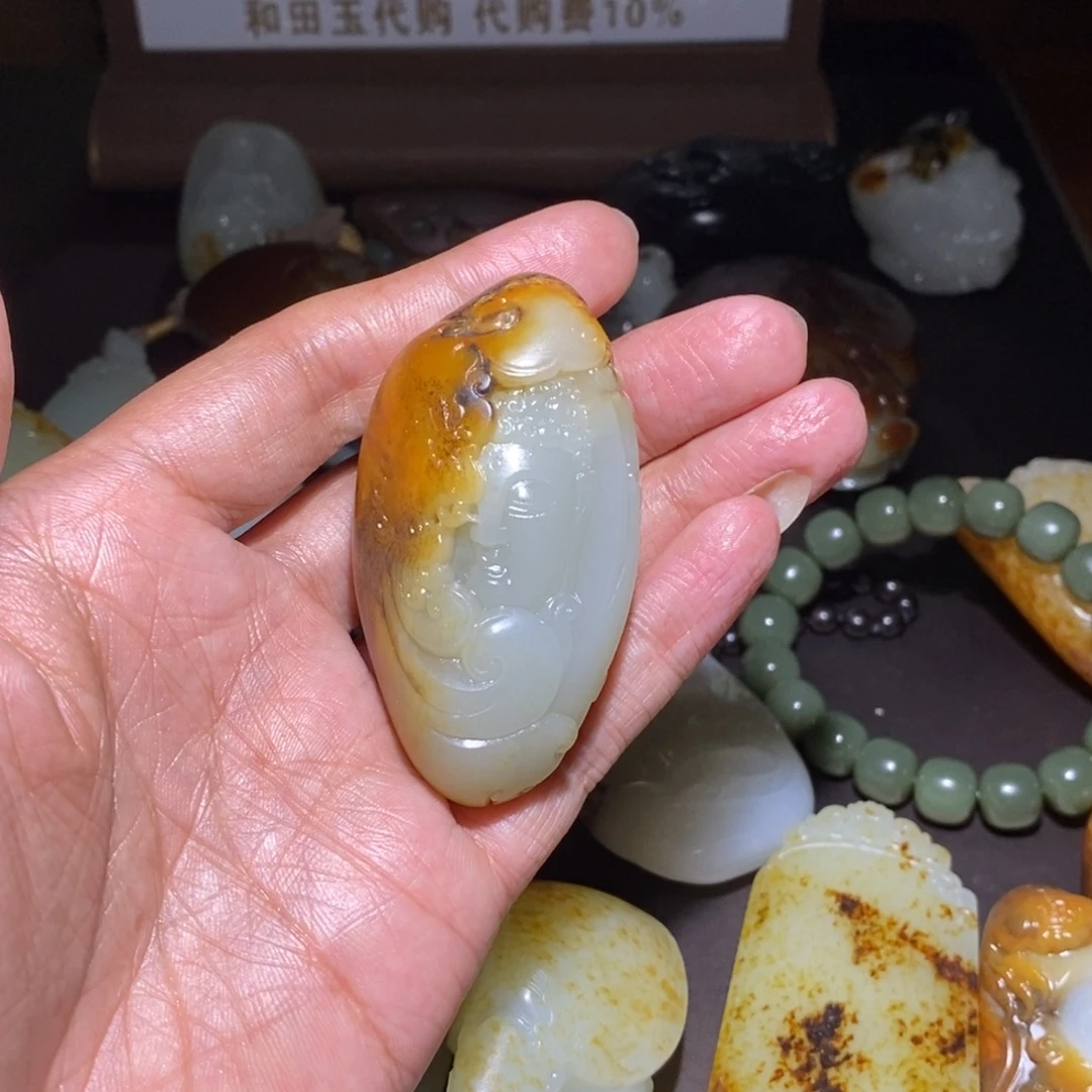 禾***和田玉未镶嵌颈饰