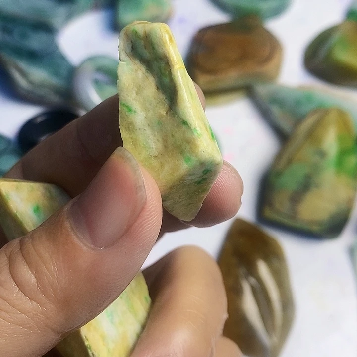 翡翠散珠天然翡翠A货挂件