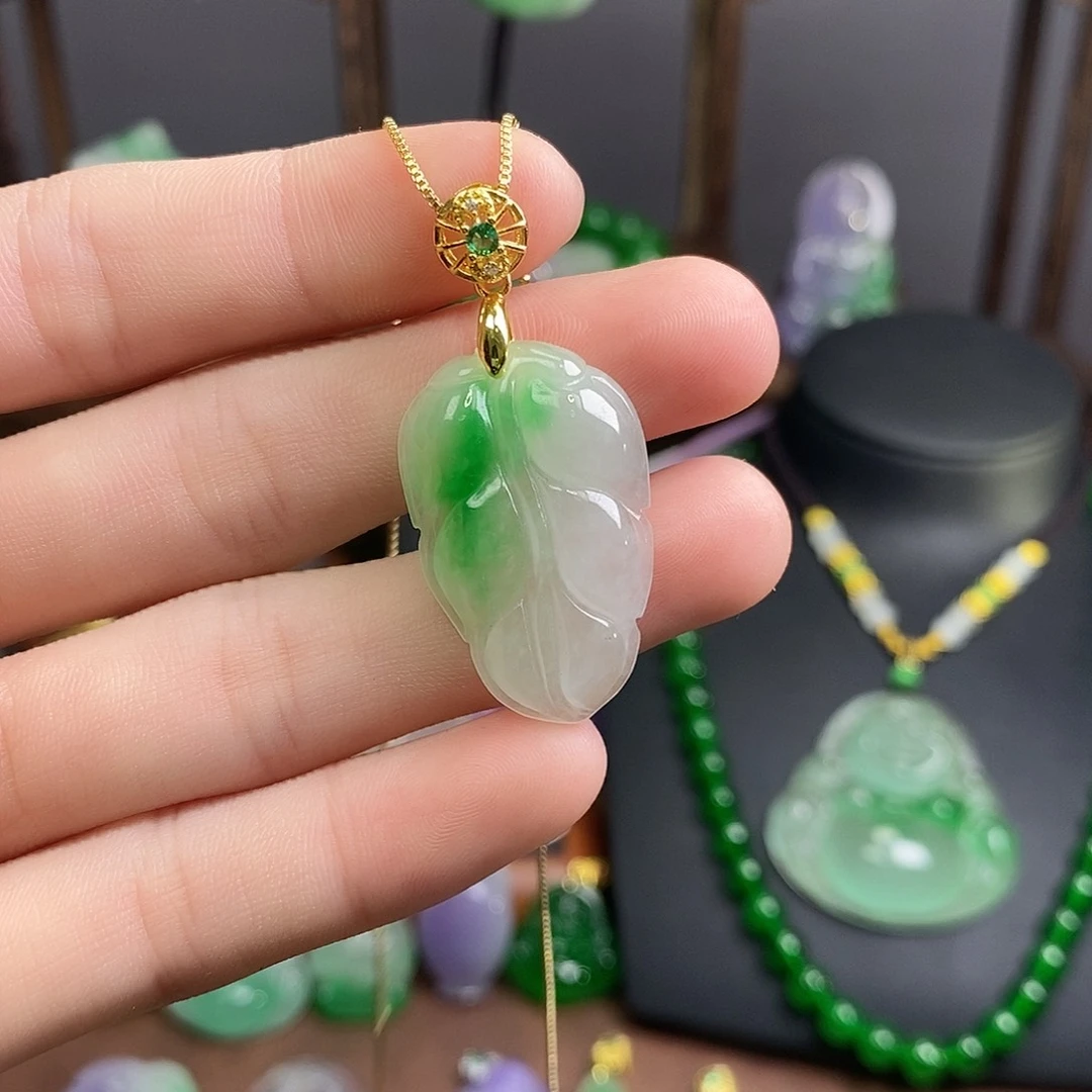 吊坠(赠链)未镶嵌翡翠