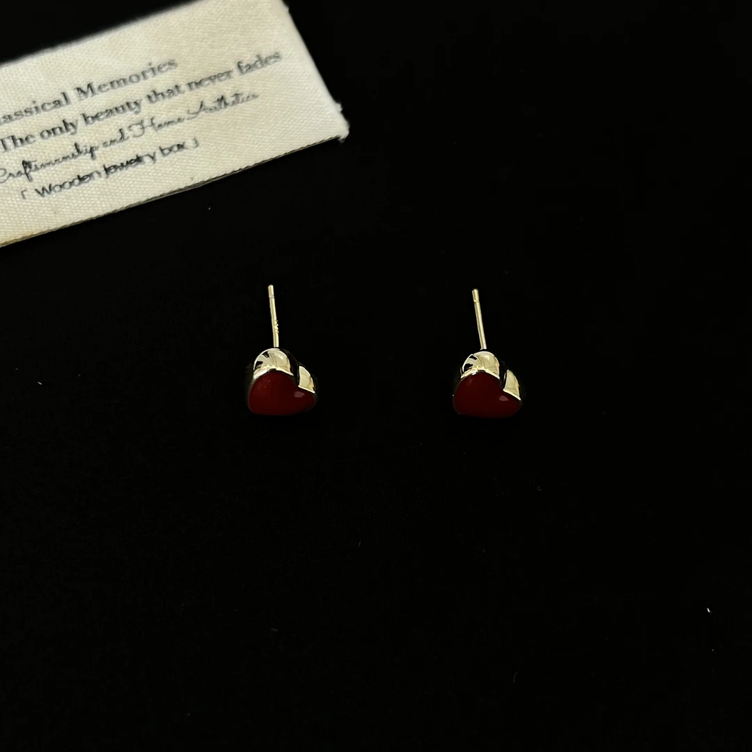 铜合金耳饰 时尚显白迷你酒红爱心耳钉389