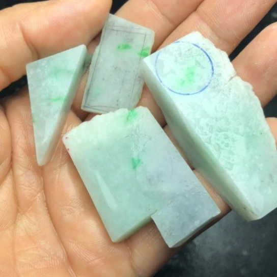 抽***天翡翠未镶嵌吊坠(不含链)