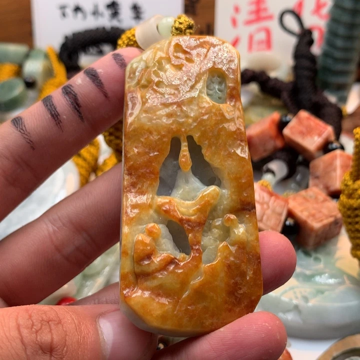 翡翠未镶嵌颈饰保真天然a货翡翠