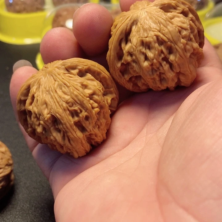 文玩核桃吊坠磨盘