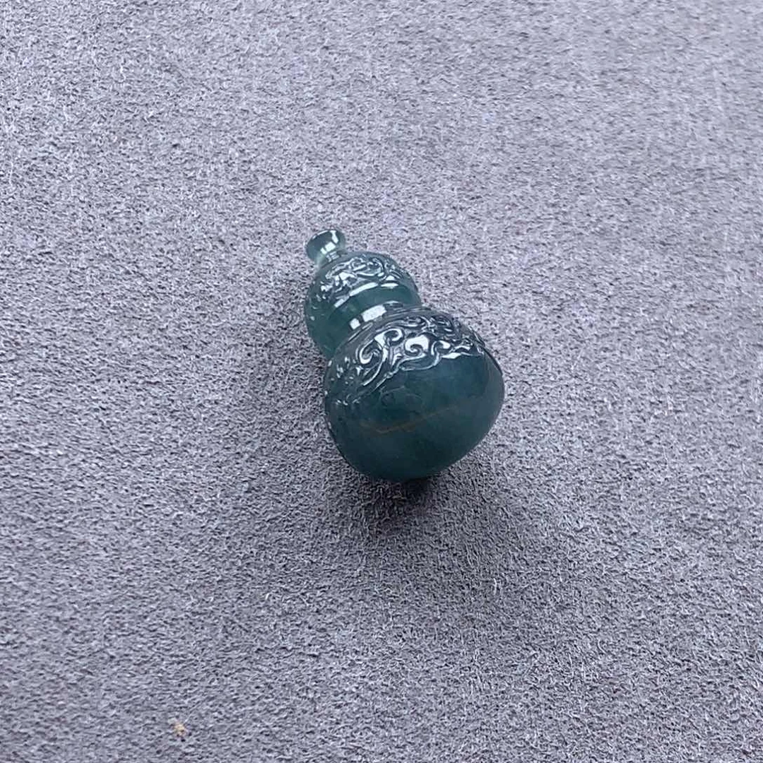无***咎翡翠未镶嵌颈饰天然翡翠A货