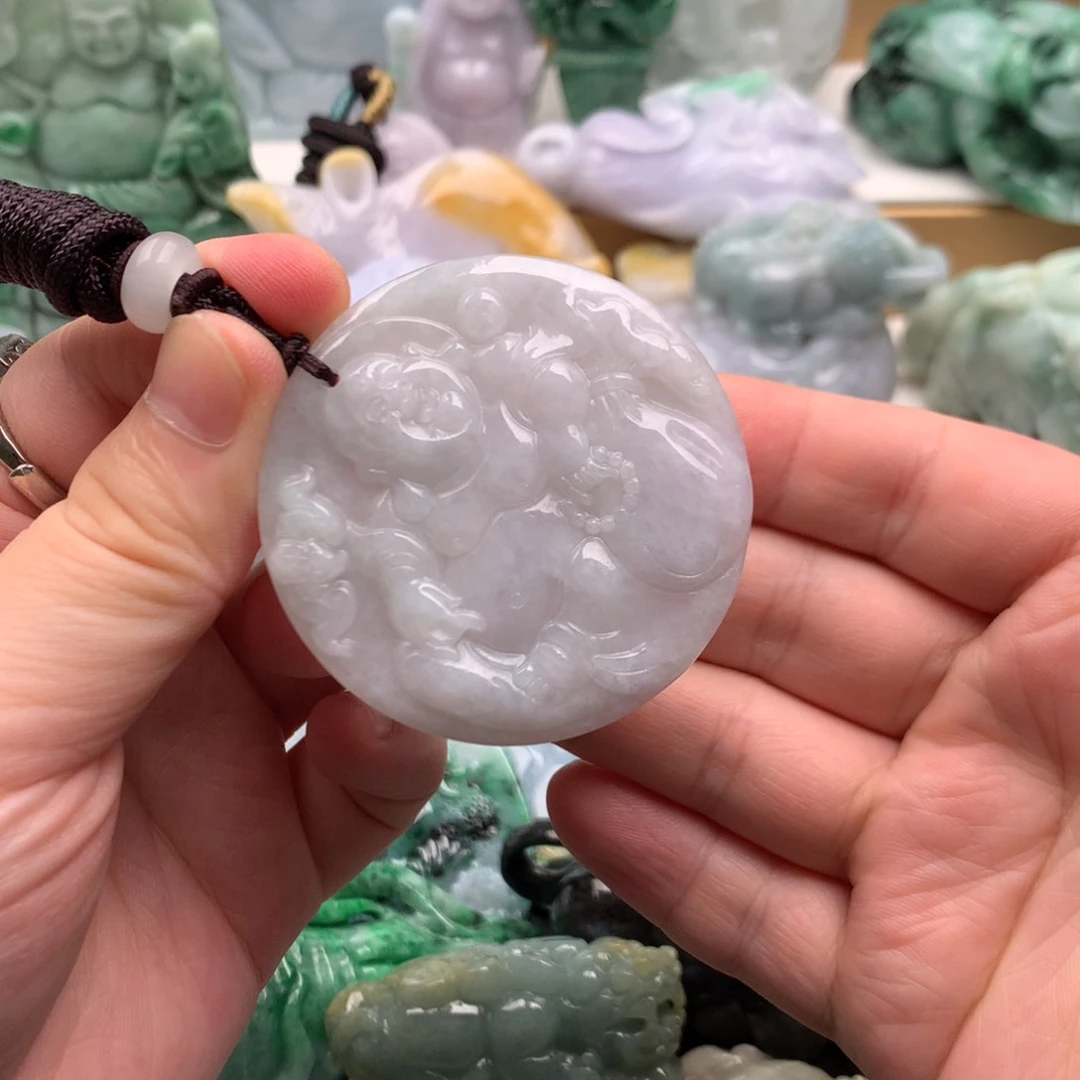 吊坠(不含链)未镶嵌翡翠