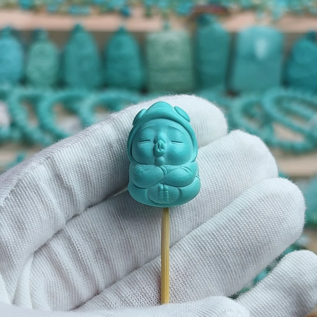 绿松石未镶嵌珠宝奇石