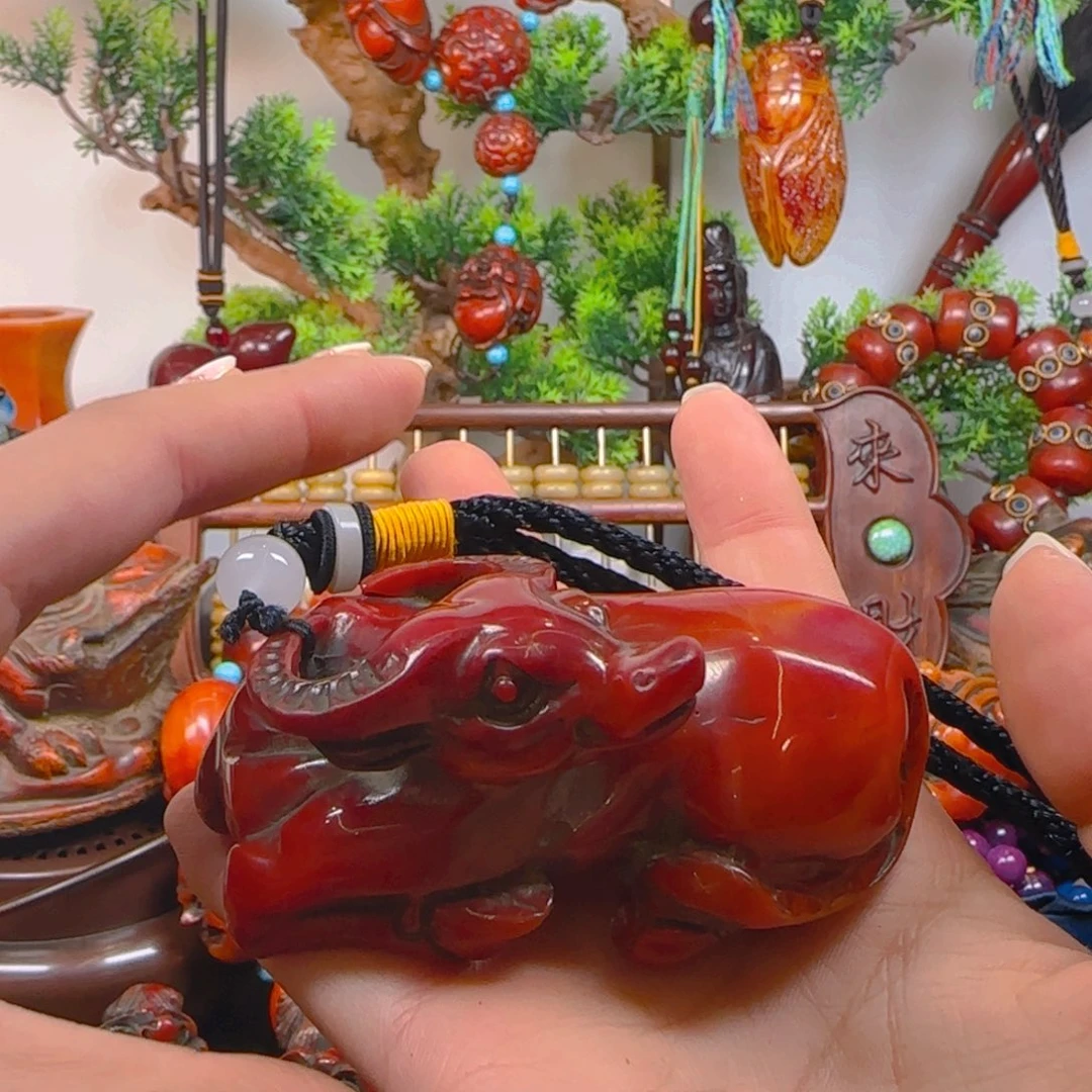 琥珀裸石未镶嵌手把