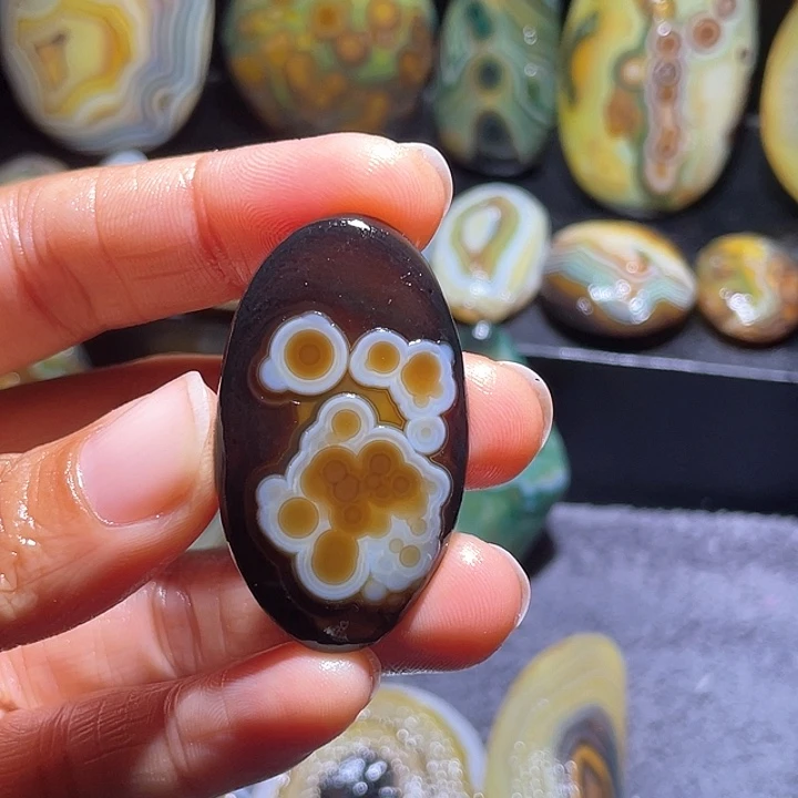 玛瑙/玉髓珠宝奇石未镶嵌