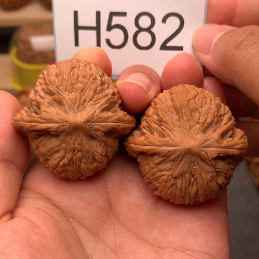 吊坠文玩核桃42+绣球