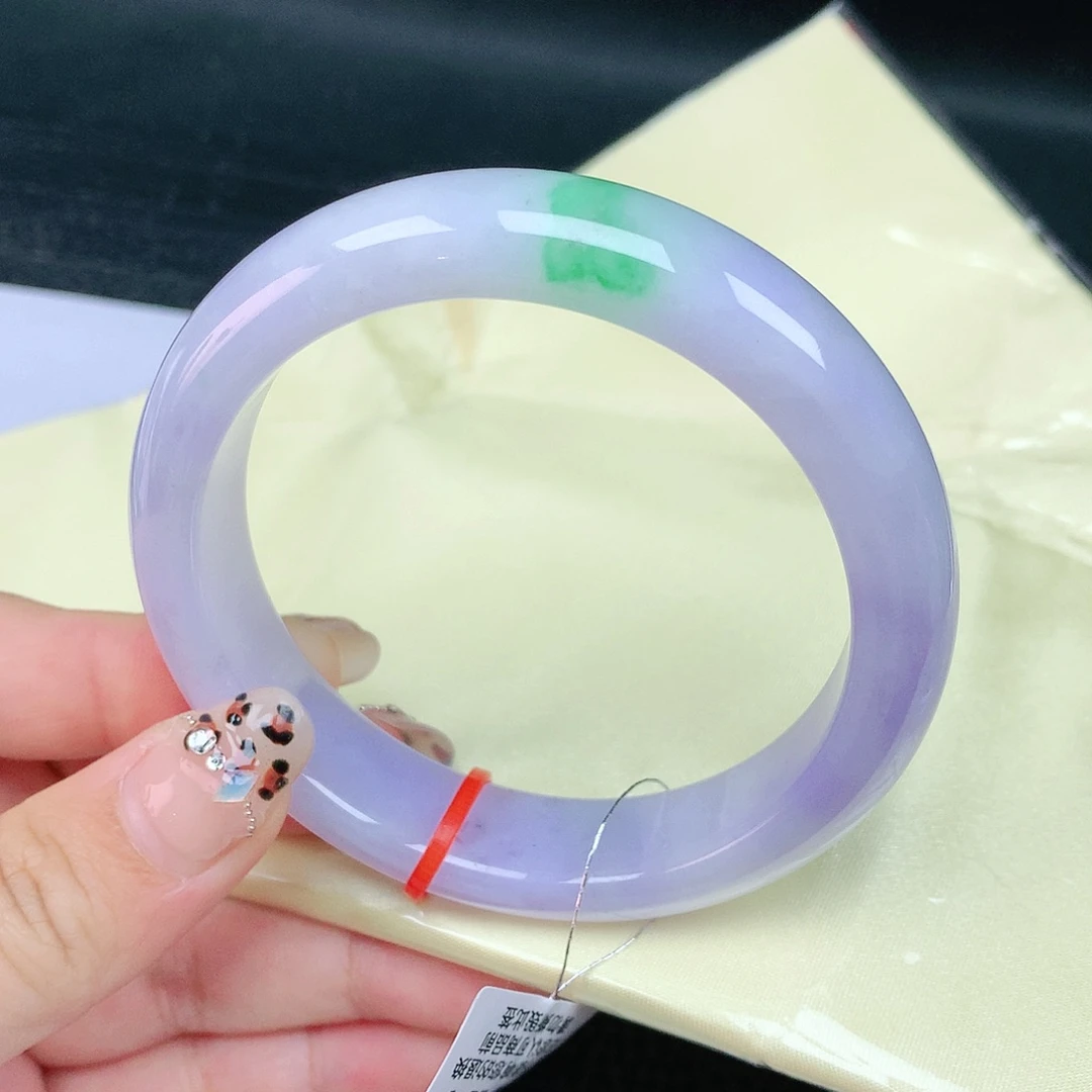 翡翠手镯未镶嵌57圈