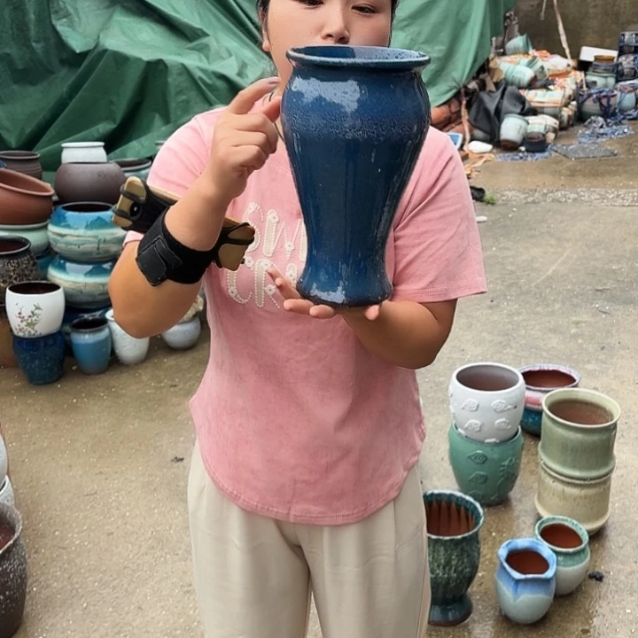 口14高26瑕疵一个盆子。