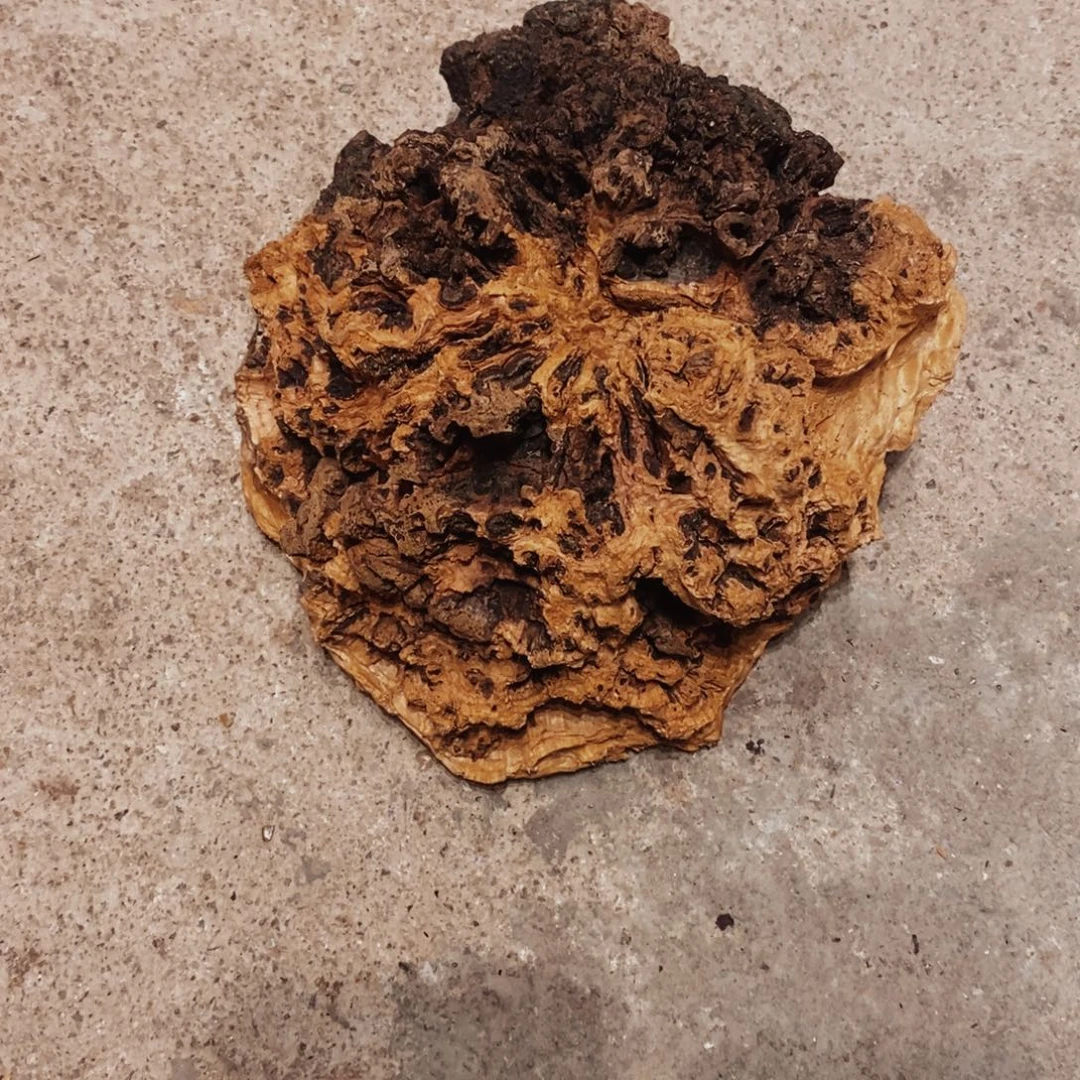 云***清香榧木荔枝木随形加工一个
