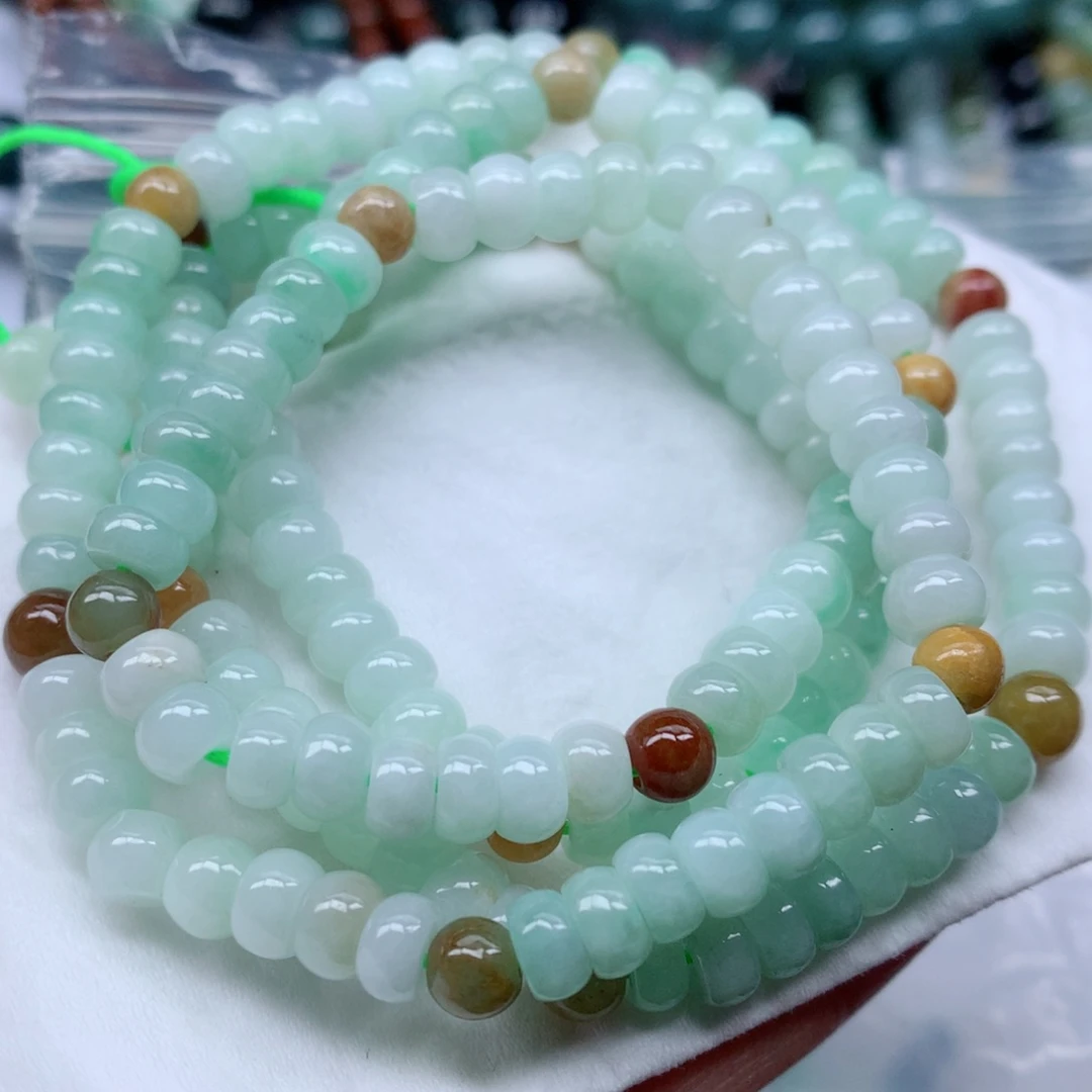 翡翠项链未镶嵌翡翠