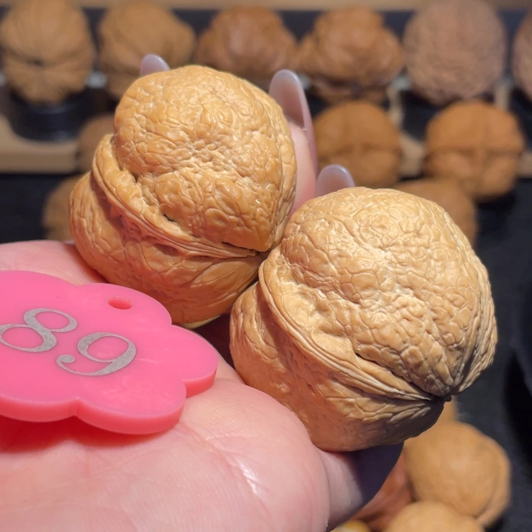 方尊元宝核桃39。