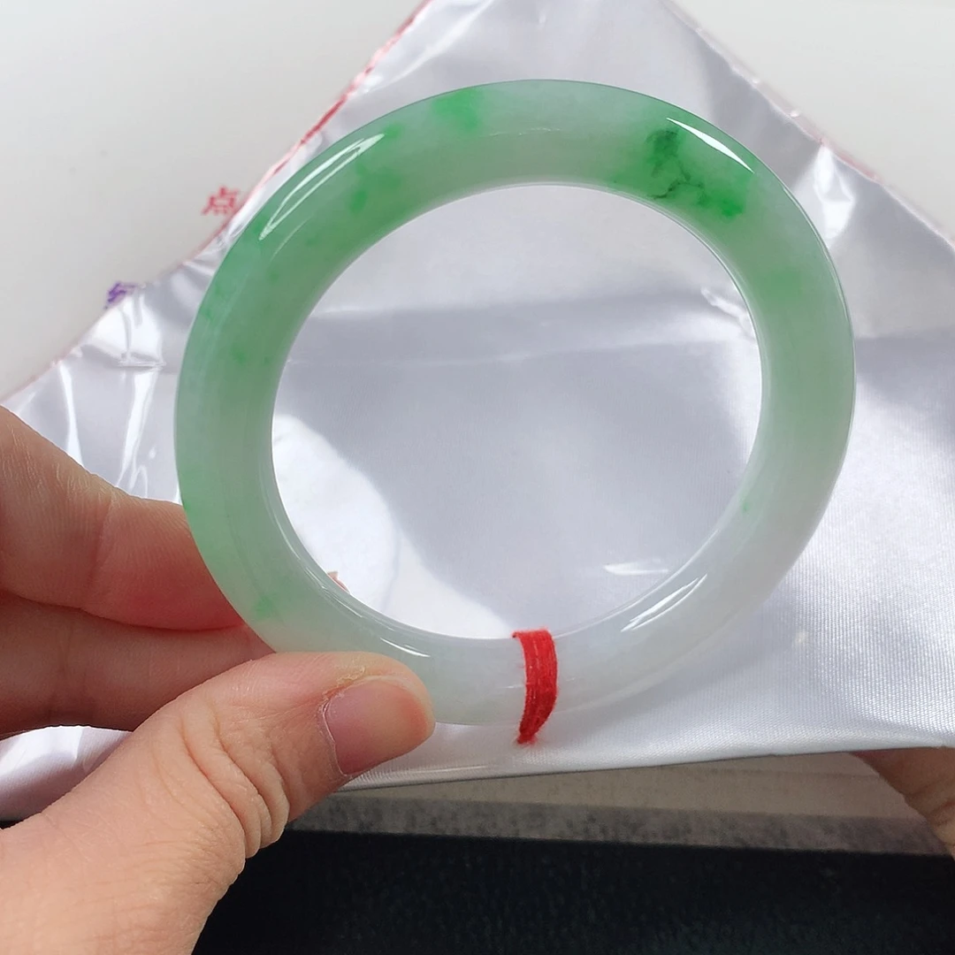 翡翠手镯（圆镯）未镶嵌①⑥⑤