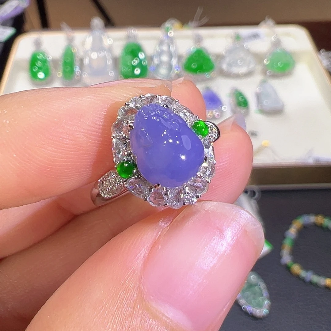 翡翠18K金镶嵌戒指