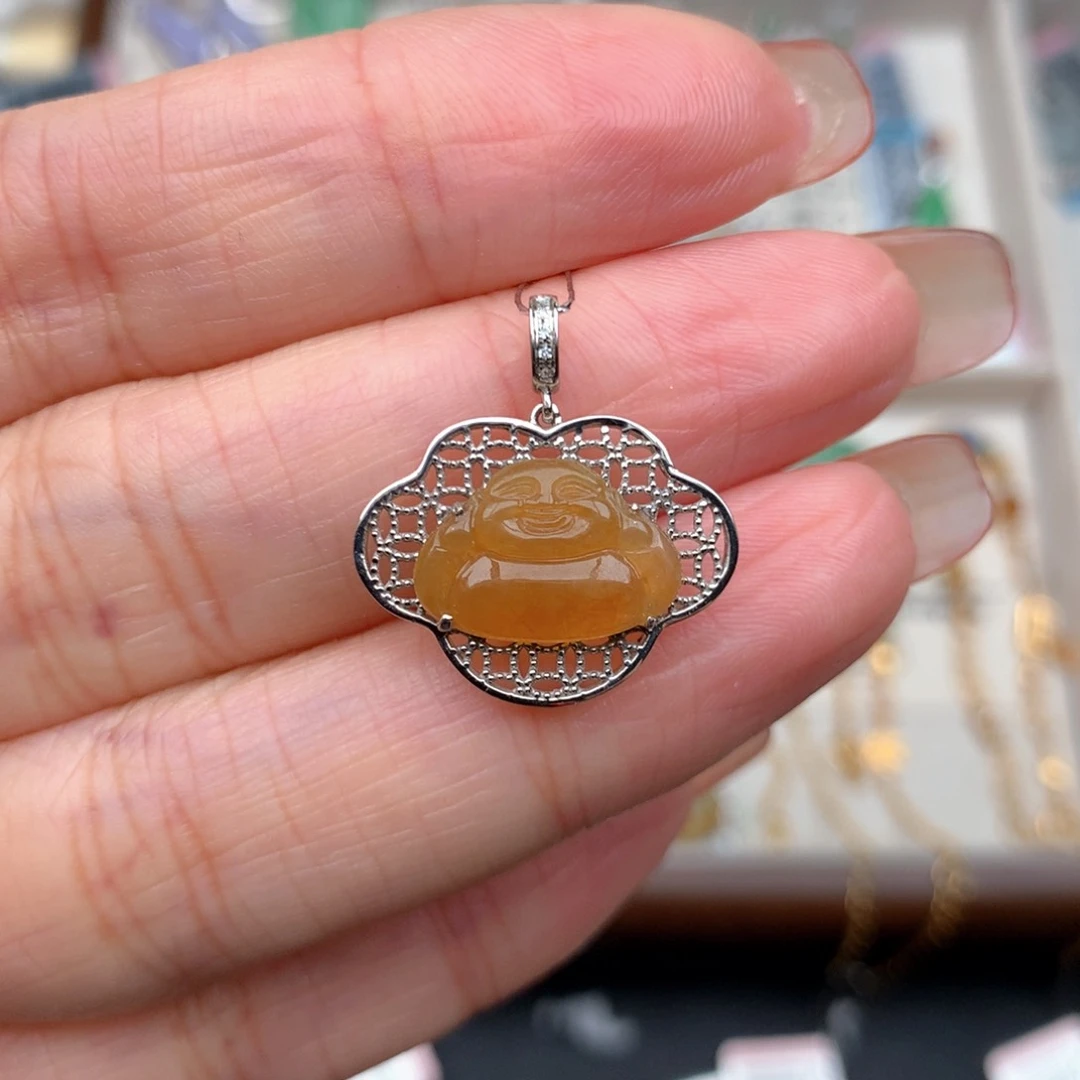 颈饰18K金镶嵌翡翠