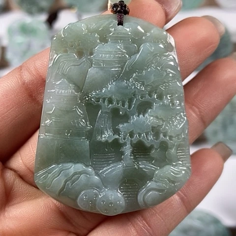 翡翠颈饰未镶嵌山水牌福利