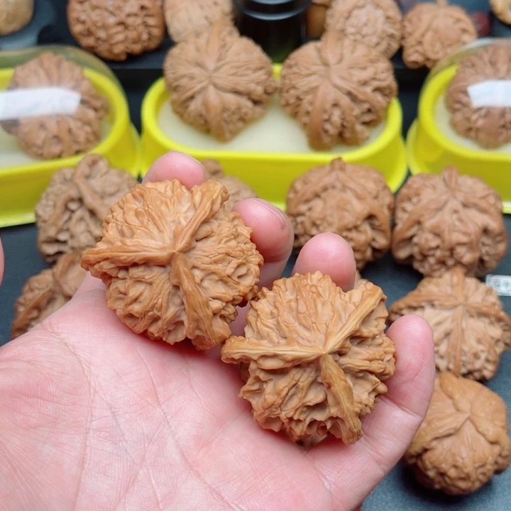 文玩核桃吊坠福利款盘山43×42×42