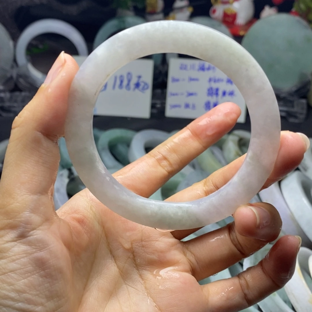 定制翡翠未镶嵌手镯