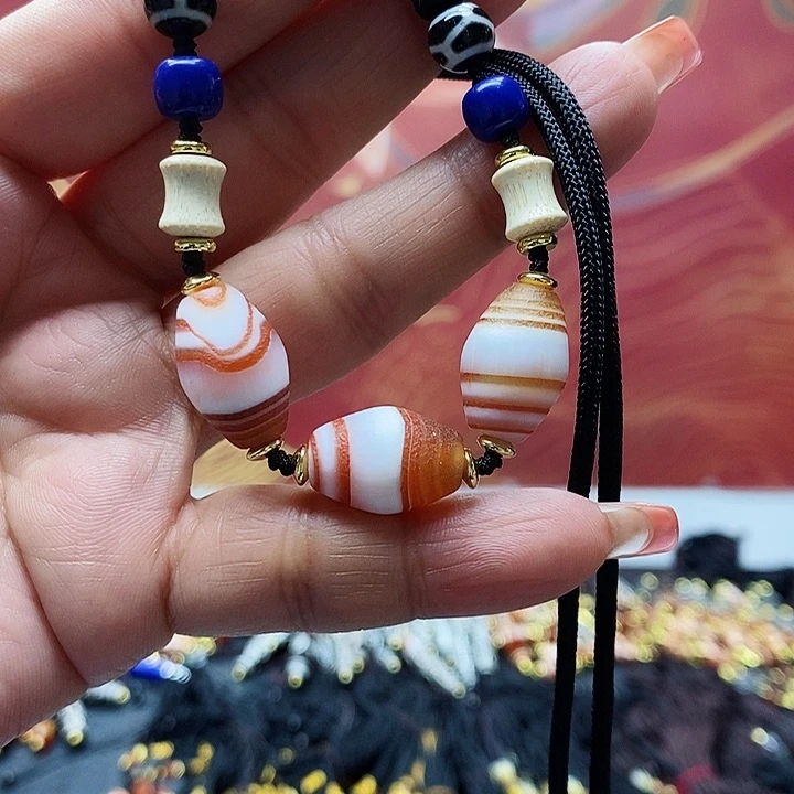 玛瑙/玉髓颈饰合金