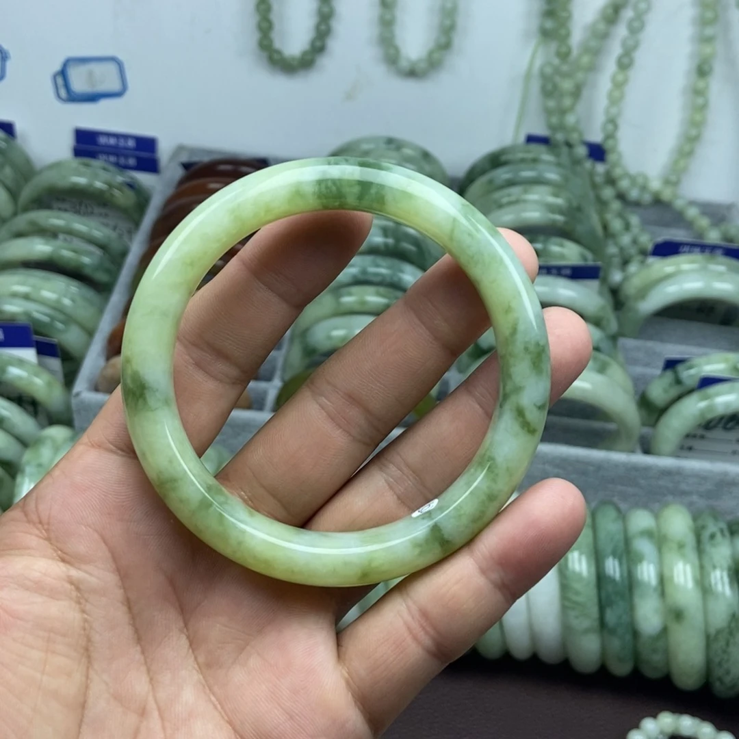 简***蛇纹石玉未镶嵌手镯