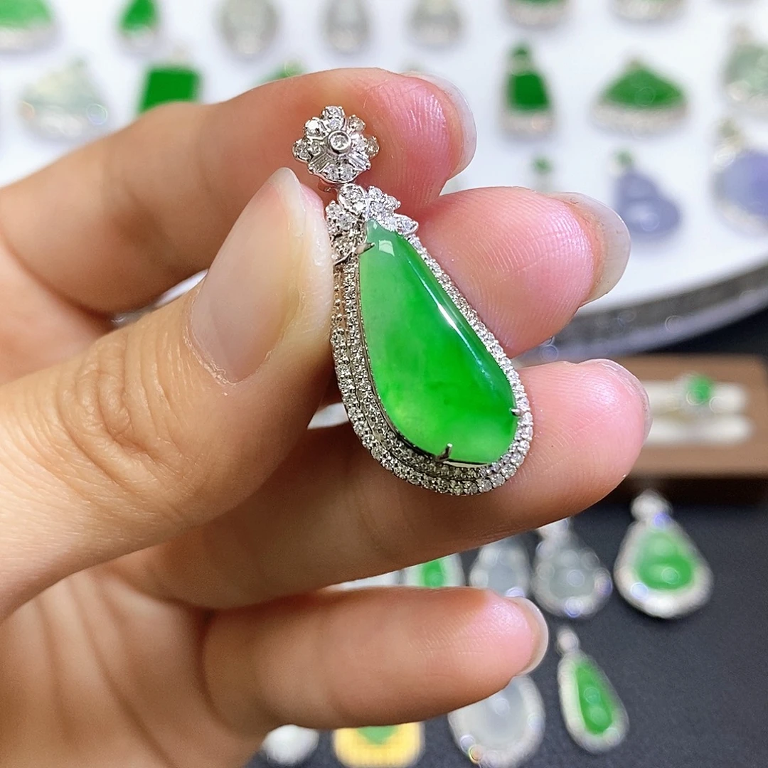 翡翠18K金镶嵌吊坠(不含链)