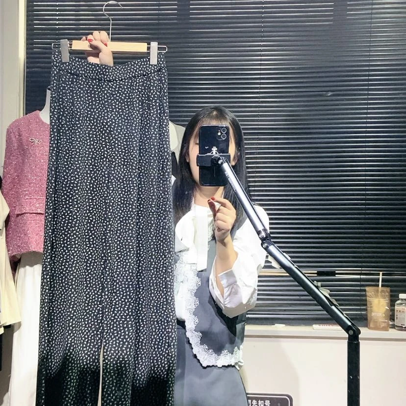 【闪购商品】碎花裤子