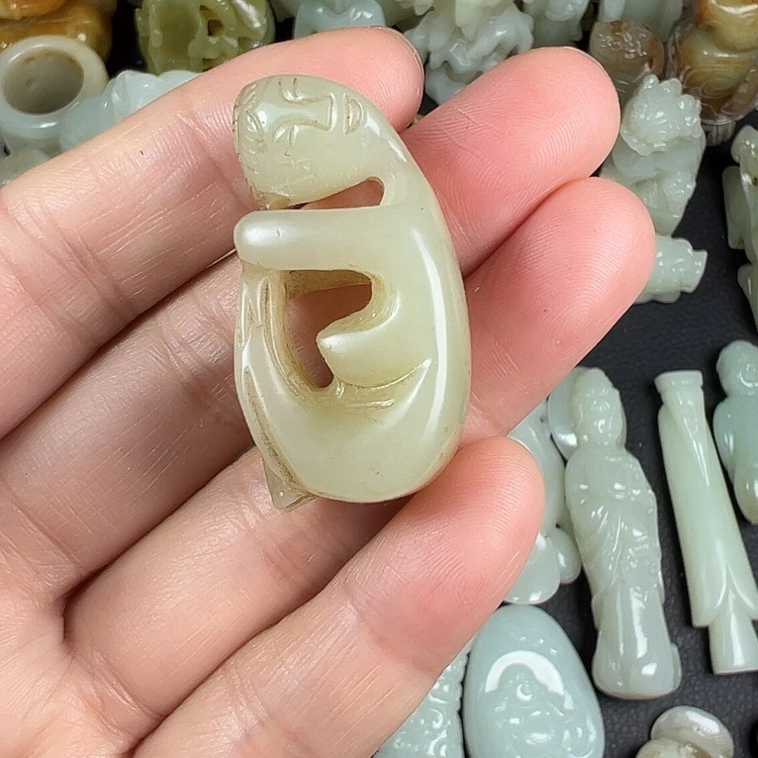 和田玉未镶嵌吊坠(不含链)