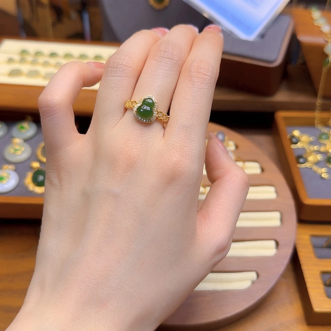 和田玉戒指银S925镀金镶嵌