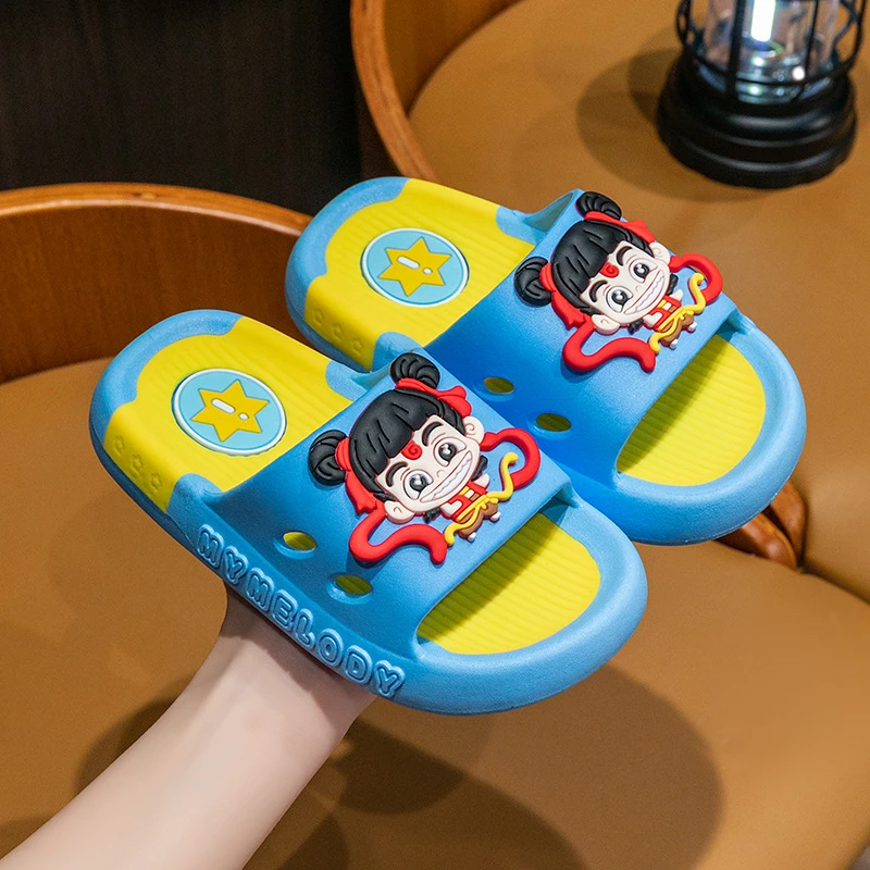 卡通可爱哪吒童拖鞋男外出穿夏季居家用室内浴室童鞋女凉拖男童鞋